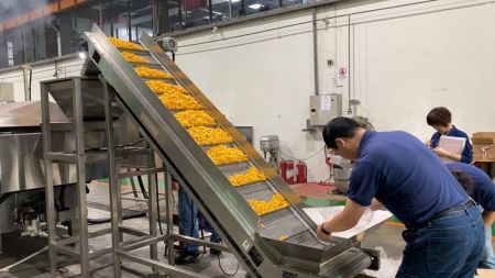 1. Konveyor ke Pemberi Getaran